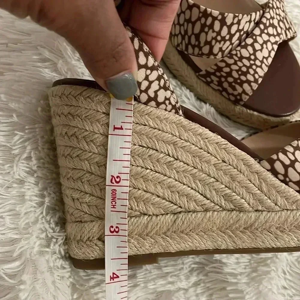 Ann Taylor sandals for women